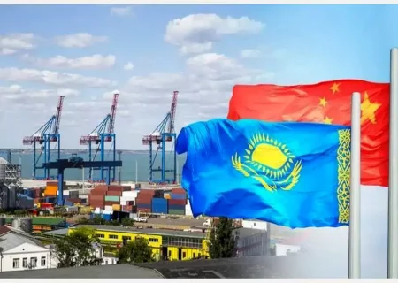 توافق راه آهن قزاقستان و بندر لیان یونگانگ برای ساخت هاب کانتینری در آکتائو