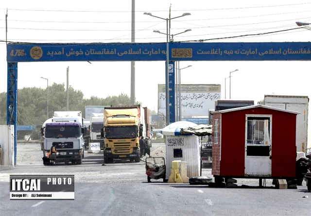 پذیرش کامیون‌های ایرانی حامل سوخت عراق در گمرک دوغارون در حال انجام است