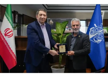 امضای تفاهم نامه تداوم سرویس‌های منظم حمل کانتینری بین کشتیرانی و بندر چابهار