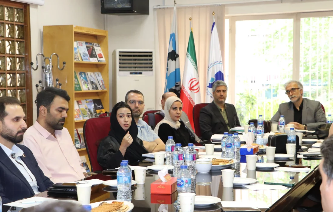برگزاری جلسه مشترک بخش های  فورواردری  و گمرک ، بیمه و ترانزیت