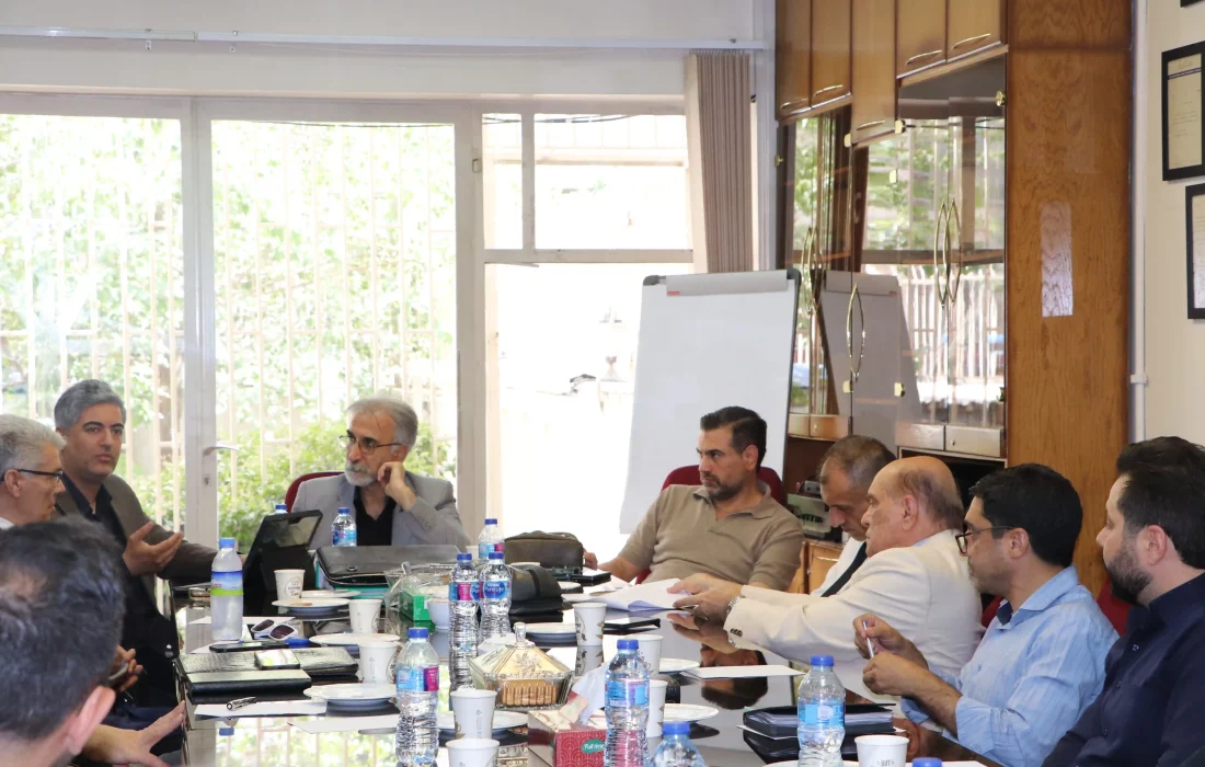 شانزدهمین نشست بخش فورواردری  در انجمن ایران برگزار شد