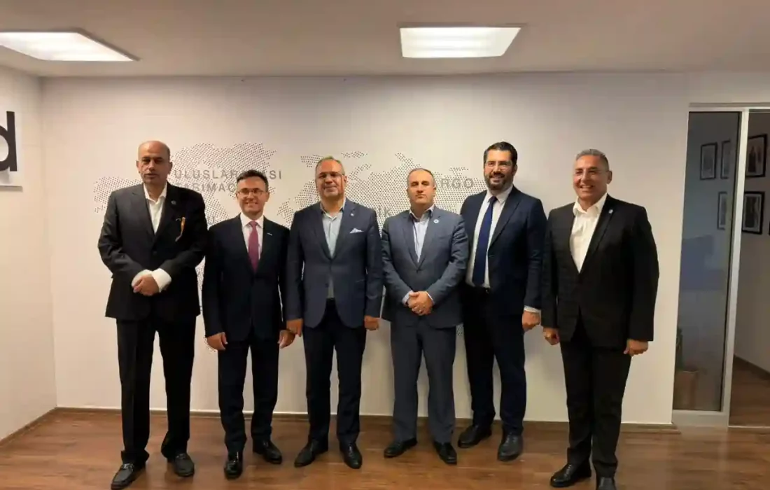 نشست مشترک انجمن ایران با اوتیکاد در استانبول برگزار شد