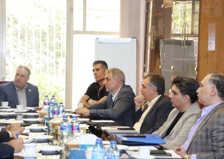 مرکز آموزش انجمن ایران جلسه هم‌اندیشی با اساتید دوره فیاتا برگزار کرد